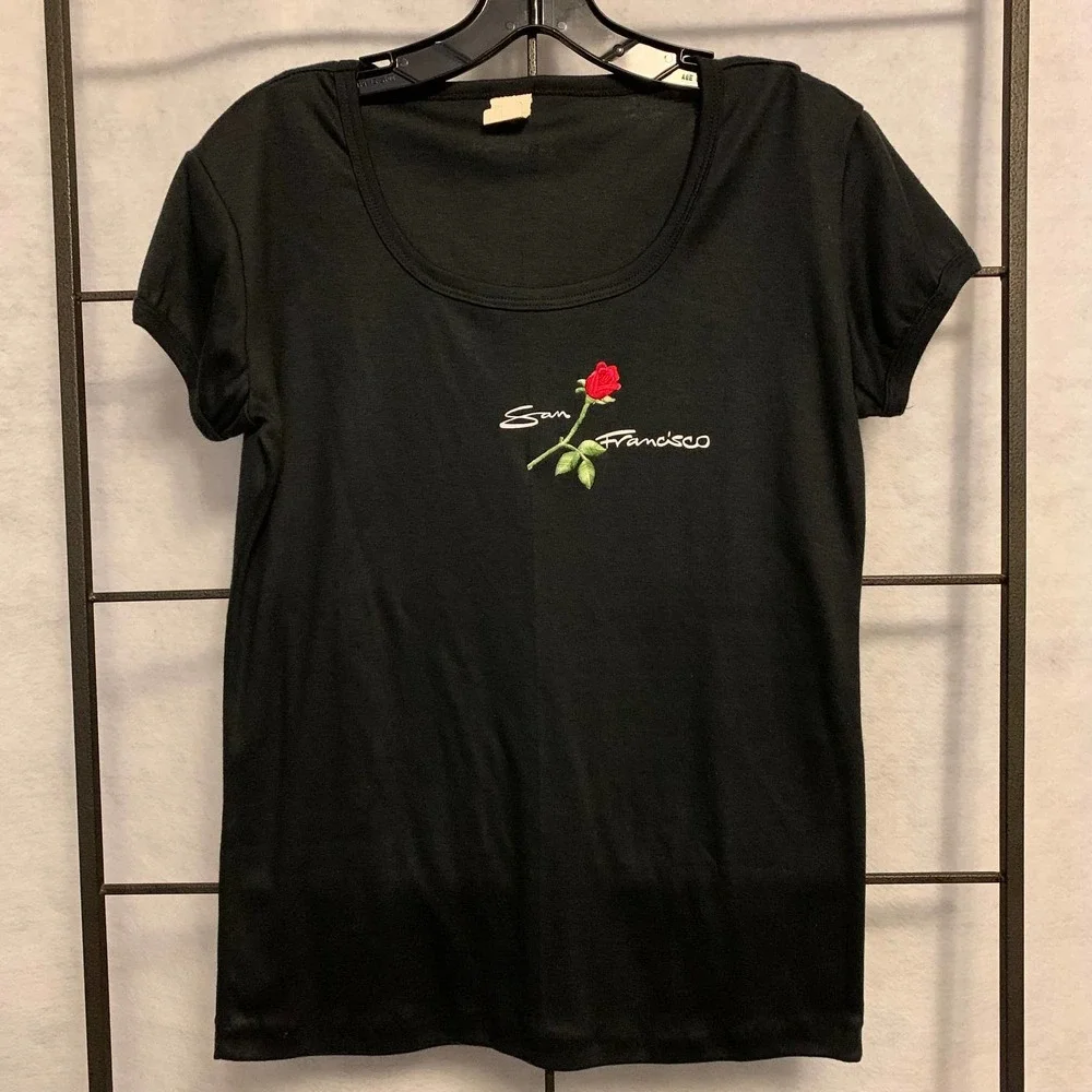 San Francisco Rose‎ Embroidered T-shirt Women's Size Large